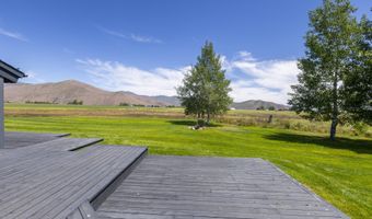 217 Kingsbury Ln, Bellevue, ID 83313