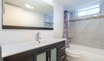 3030 Marcos Dr T203, Aventura, FL 33160