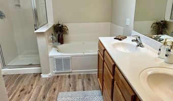 6408 LOS PUEBLOS Pl NW, Albuquerque, NM 87114