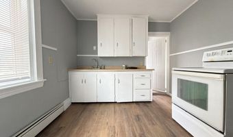 15-17 Pleasant St, Auburn, ME 04210