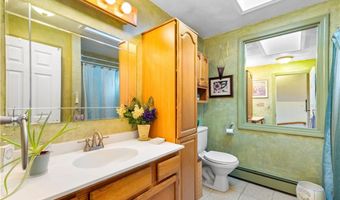 3 Jones Ave, Bristol, RI 02809