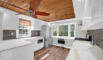 164 Ellisdale Rd, Allentown, NJ 08501