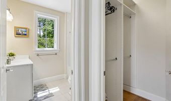 7800 RADNOR Rd, Bethesda, MD 20817