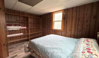 7 Howard Siding Ln, Abbot, ME 04406