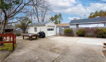 33 Maple Leaf Rd, Burrillville, RI 02826