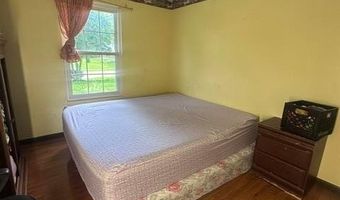 912 Brevard Dr, Indianapolis, IN 46217
