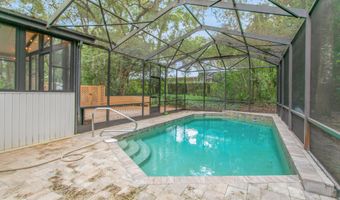 1895 HICKORY Ln, Atlantic Beach, FL 32233
