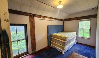 16 Northridge Rd, Burke, VT 05871