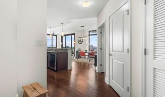 270 17th 1413, Atlanta, GA 30363