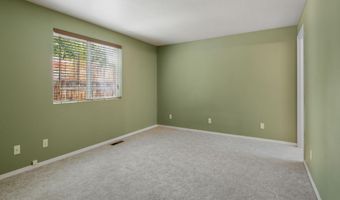 527 SW Forest Grove Dr, Bend, OR 97702