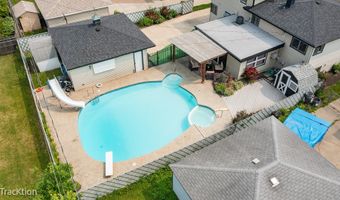 838 S Michigan Ave, Addison, IL 60101