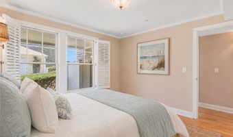 20 Narragansett Ave 306, Narragansett, RI 02882