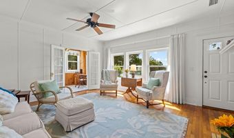 145 Bay Ave, Apalachicola, FL 32320