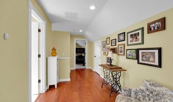 951 S St, Springfield, OR 97477