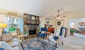 16 Fieldstone Ct, Arden, NC 28704