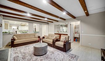 320 Brampton Ln, Arlington Heights, IL 60004