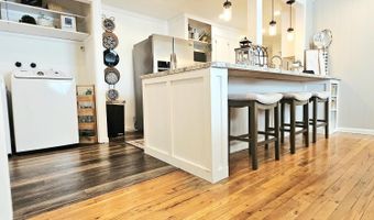 730 E 17th Street Pl, Baxter Springs, KS 66713