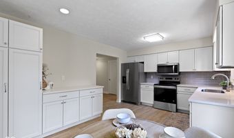 26 Sleepy Hollow Dr, Westfield, IN 46074