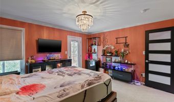 608 Highview Circle Dr, Ballwin, MO 63021