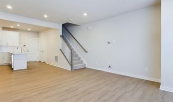 43801 MIDDLEWAY Ter, Ashburn, VA 20147