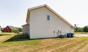 306 Rathert Ct, Auburn, IN 46706