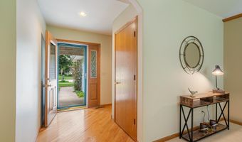 1424 E KEYSTONE Ln, Appleton, WI 54913