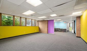 4200 DANIELS Ave, Annandale, VA 22003