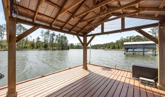 418 Spring Dr, Aurora, NC 27806