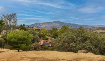 1228 Alpine Heights Rd, Alpine, CA 91901