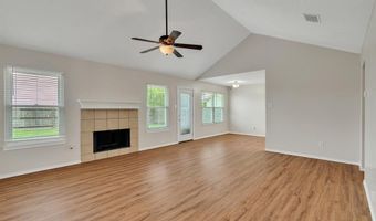 1204 Charles Dr, Alvarado, TX 76009