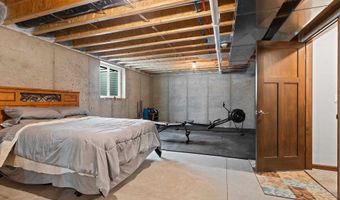 4410 W CAPITOL Dr, Appleton, WI 54913