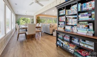1503 Abbey Cir, Asheville, NC 28805