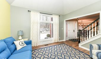 317 Edgewood Pl E, Anderson, IN 46011