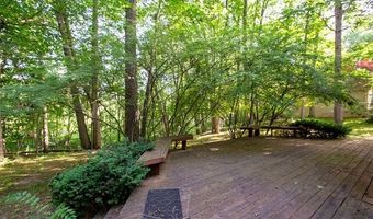 8507 Pineview Lake Dr, Argentine, MI 48451
