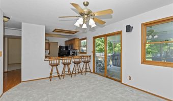 1006 SE Peterson Dr, Ankeny, IA 50021