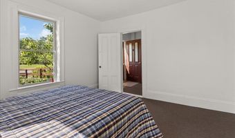 18 Cobb Rd, Belfast, ME 04915