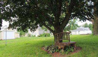 109 W Center St, Arcadia, IA 51430