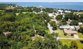 530 N 2nd St, Bay St. Louis, MS 39520