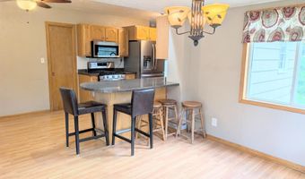 202 North Ln, Albert Lea, MN 56007