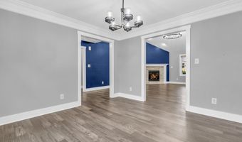 6686 Woodcrest Dr, Avon, IN 46123