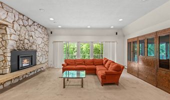 14 Forest Ring Dr, Bartlett, NH 03845
