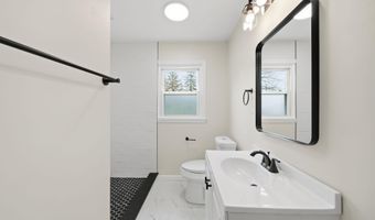 418 S Scott St, Adrian, MI 49221
