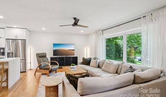6038 Old Providence Rd, Charlotte, NC 28226