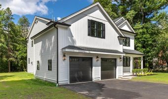 39 Concord Rd, Bedford, MA 01730