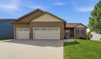1402 S 7th St, Adel, IA 50003