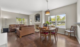 1275 W Lake St 104, Addison, IL 60101