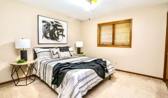 2107 SE Crystal Ave, Aberdeen, SD 57401