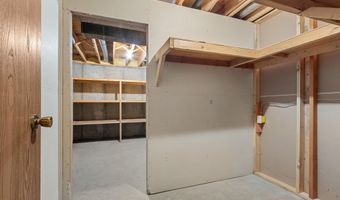 1402 N Arch St, Aberdeen, SD 57401