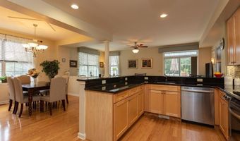 304 HAWTHORNE Ln, Barnegat, NJ 08005