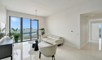 2960 NE 207th St 05, Aventura, FL 33180